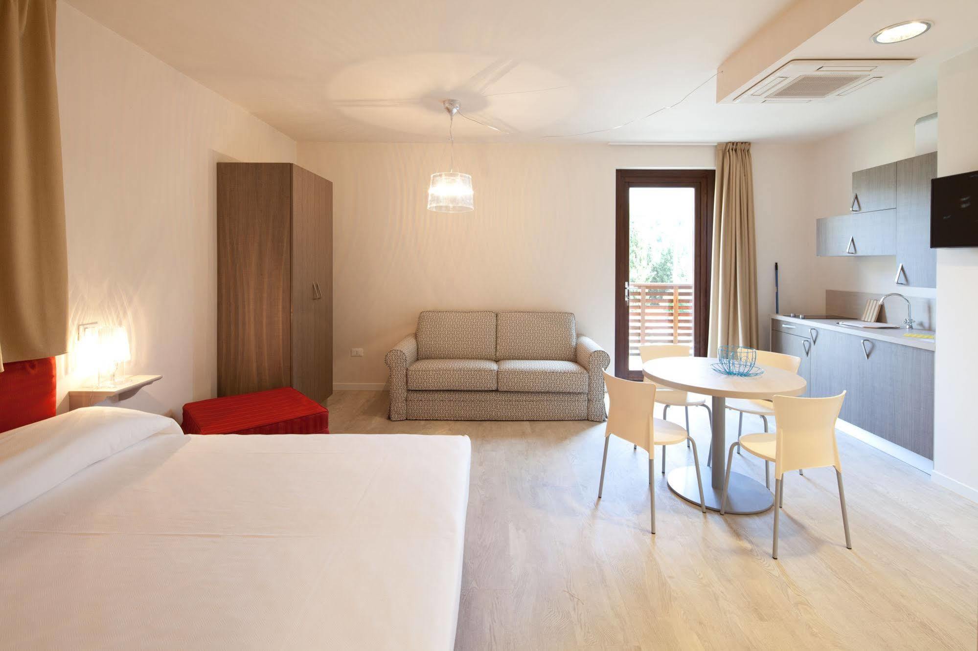 Residence Lenno Zewnętrze zdjęcie